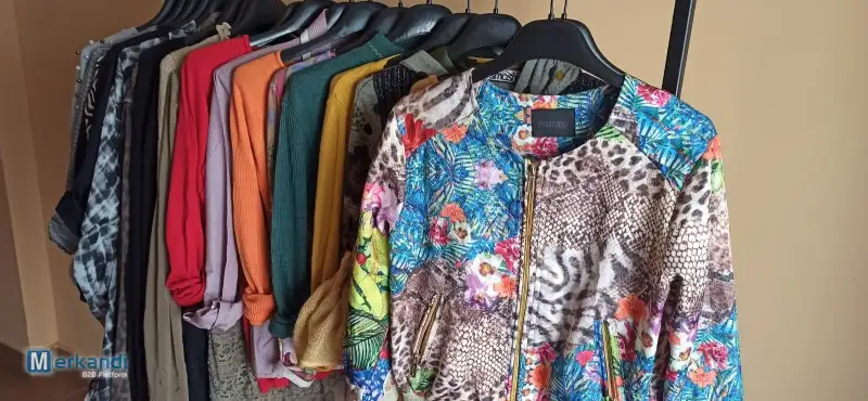 Venta al por mayor de ropa usada a granel Mallorca y Barcelona a partir de 50 kg.