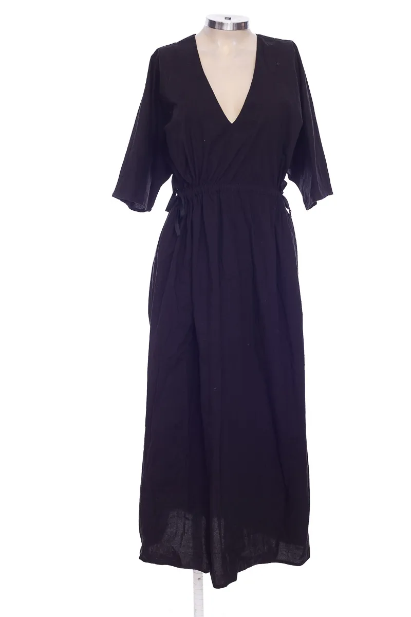 VESTIDO / ENTERIZO COLOR NEGRO  ESTEFANIA TURBAY
