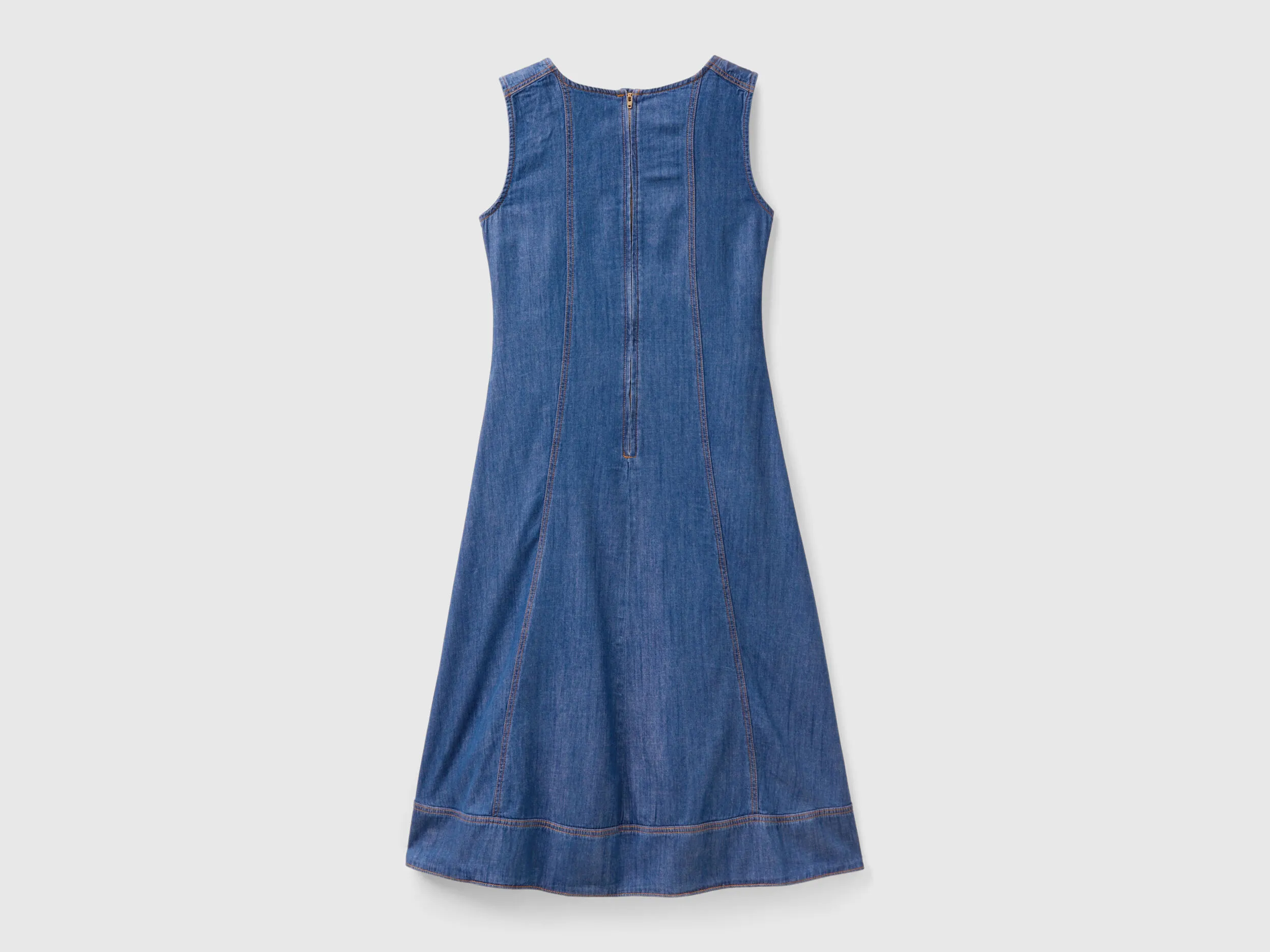 Vestido entallado de cambray