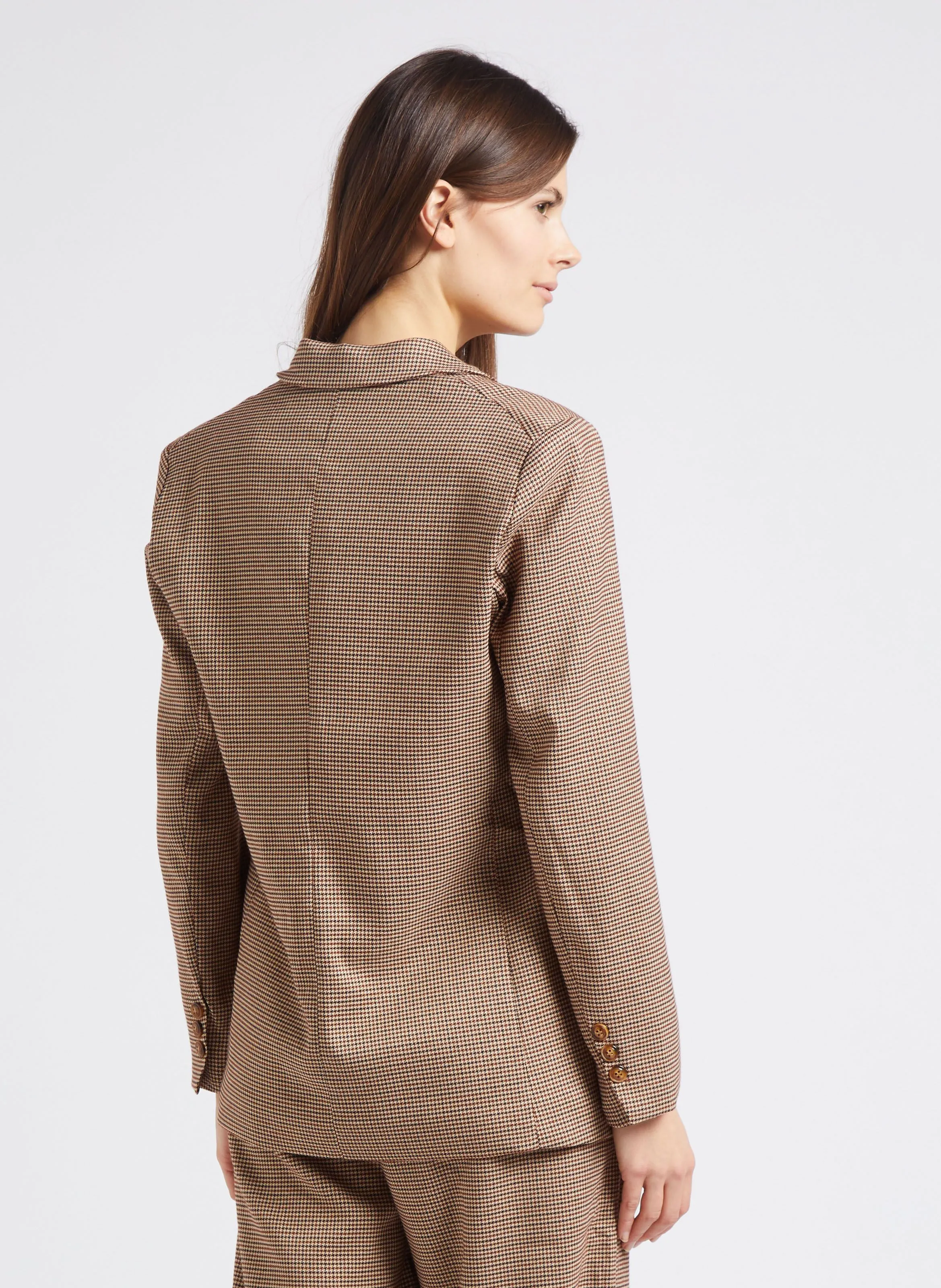 VICTORYA  CHAQUETA DE PATA DE GALLO CON CUELLO SASTRE EN BEIGE