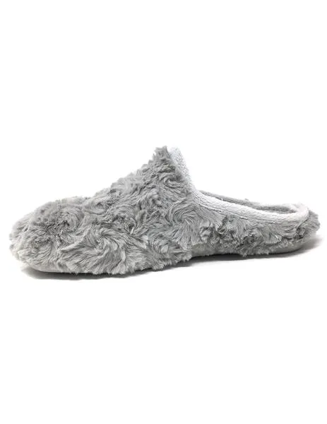 zapatilla de casa descalza gris