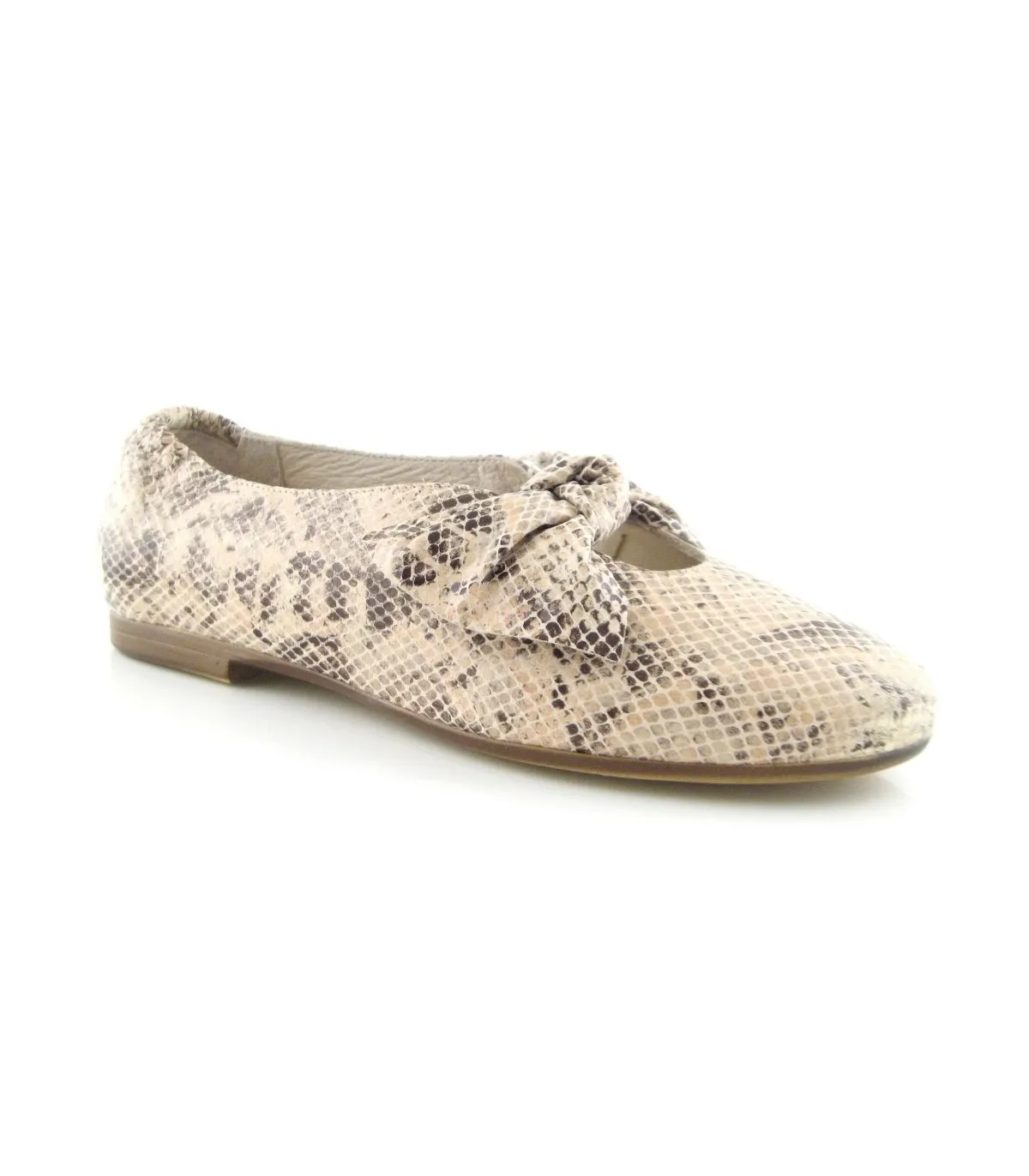Zapato con lazo en serpiente maquillaje