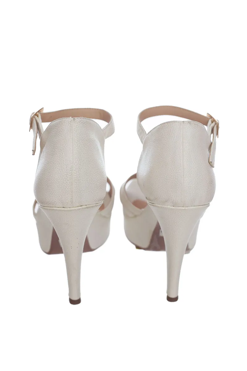 ZAPATOS COLOR BLANCO  SANDRA CANO
