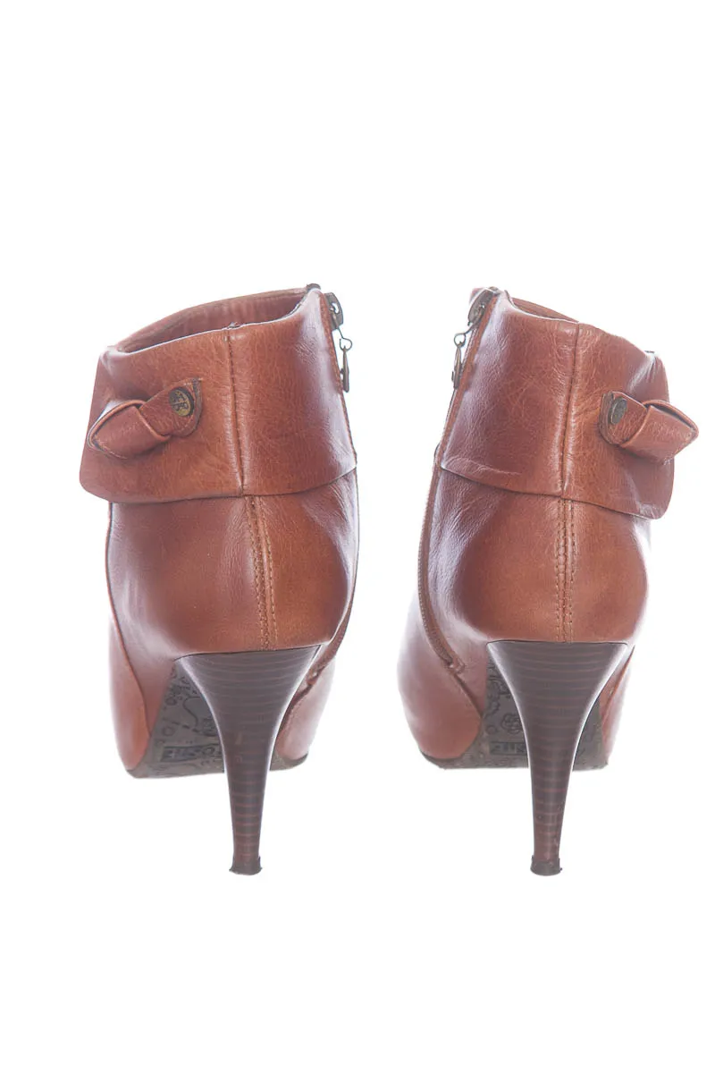 ZAPATOS COLOR CAFé  OPQOSITE