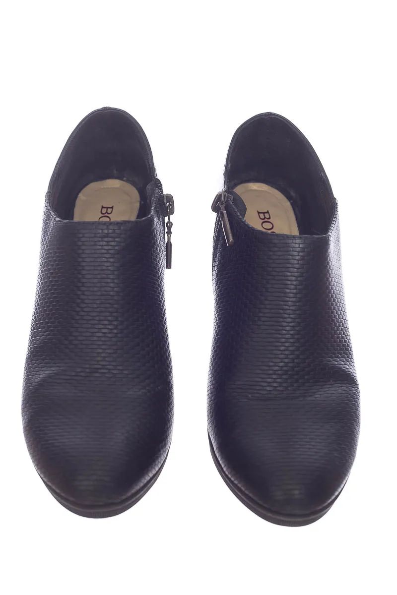 ZAPATOS COLOR NEGRO  BOSI