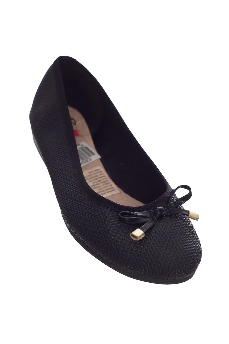 ZAPATOS COLOR NEGRO  EU MOLECA