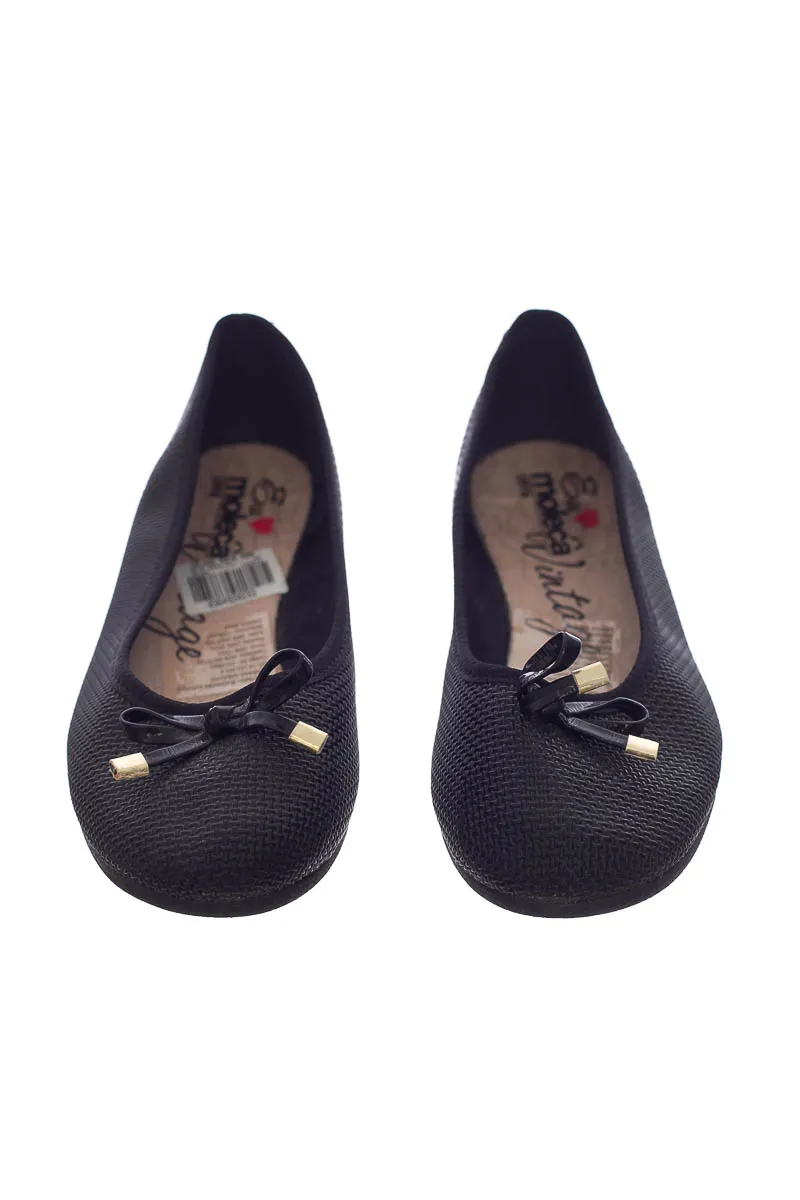ZAPATOS COLOR NEGRO  EU MOLECA