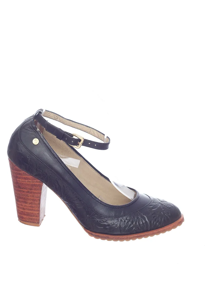 ZAPATOS COLOR NEGRO  VéLEZ