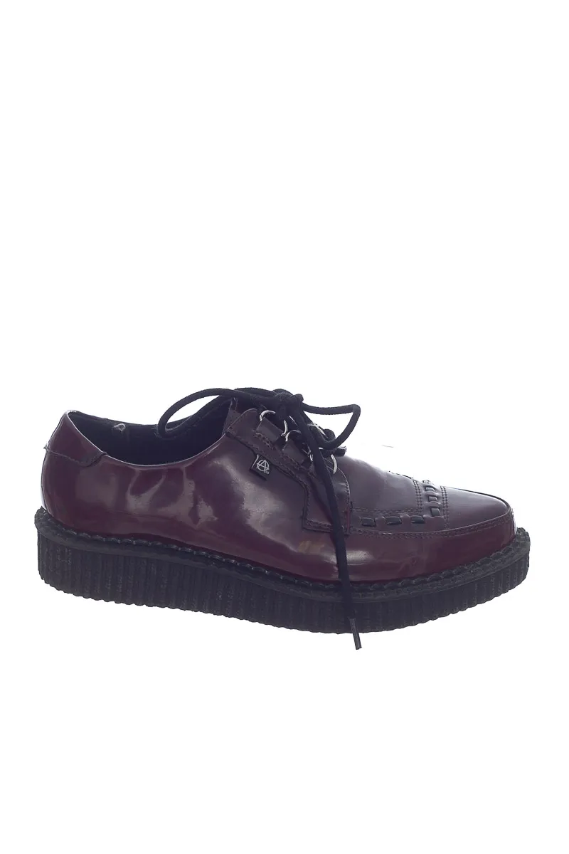 ZAPATOS COLOR VINOTINTO  ARCHIC