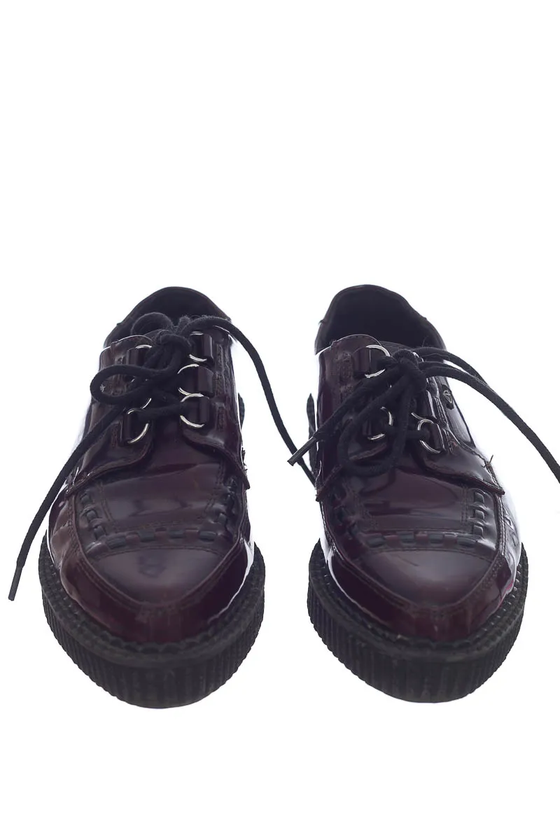 ZAPATOS COLOR VINOTINTO  ARCHIC